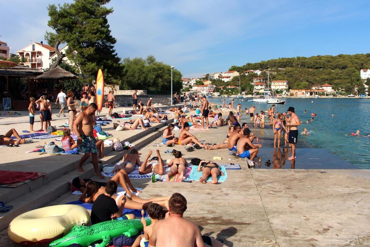 Apartments By The Sea Tisno, Murter - 812 외부 사진