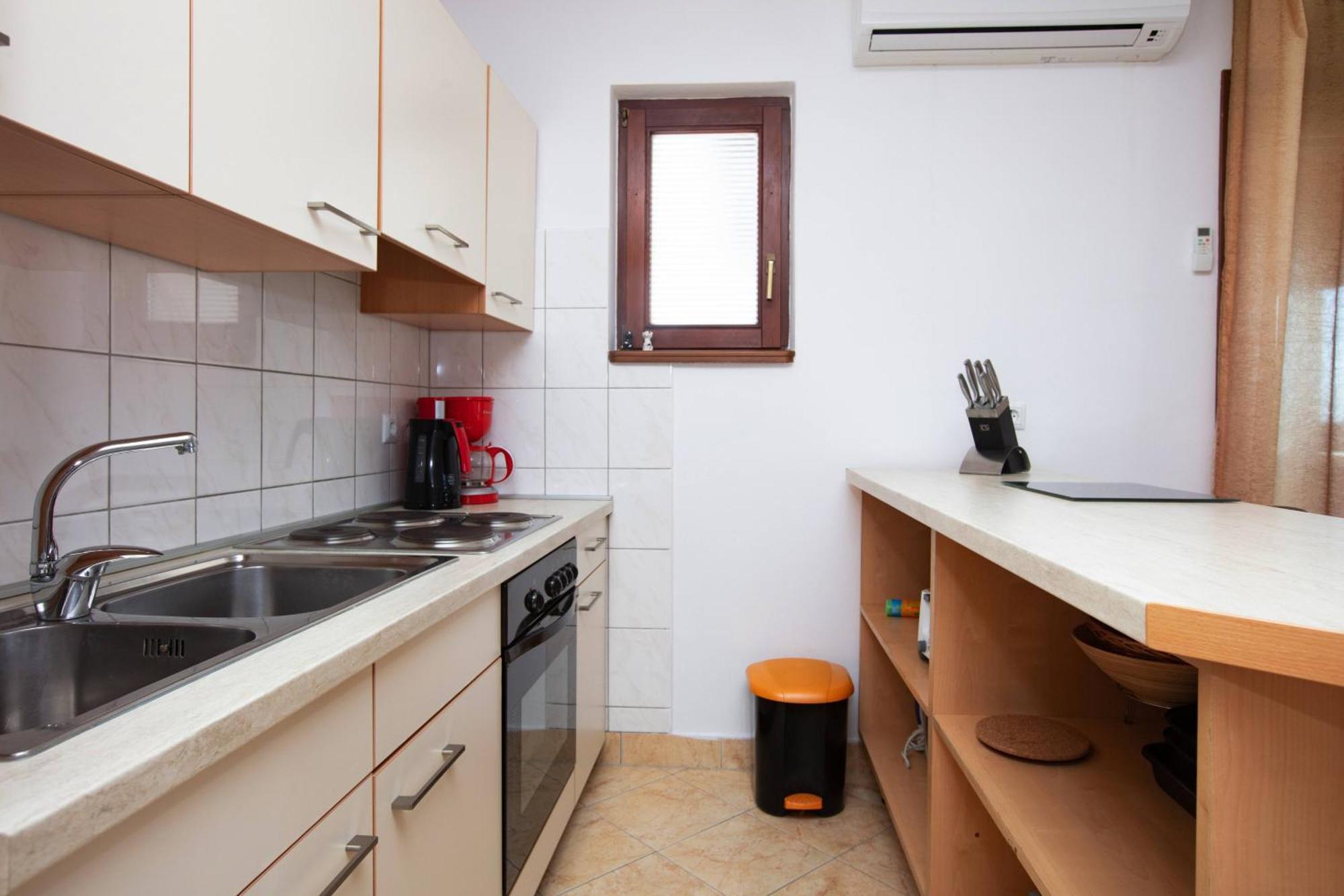 Apartments By The Sea Tisno, Murter - 812 객실 사진