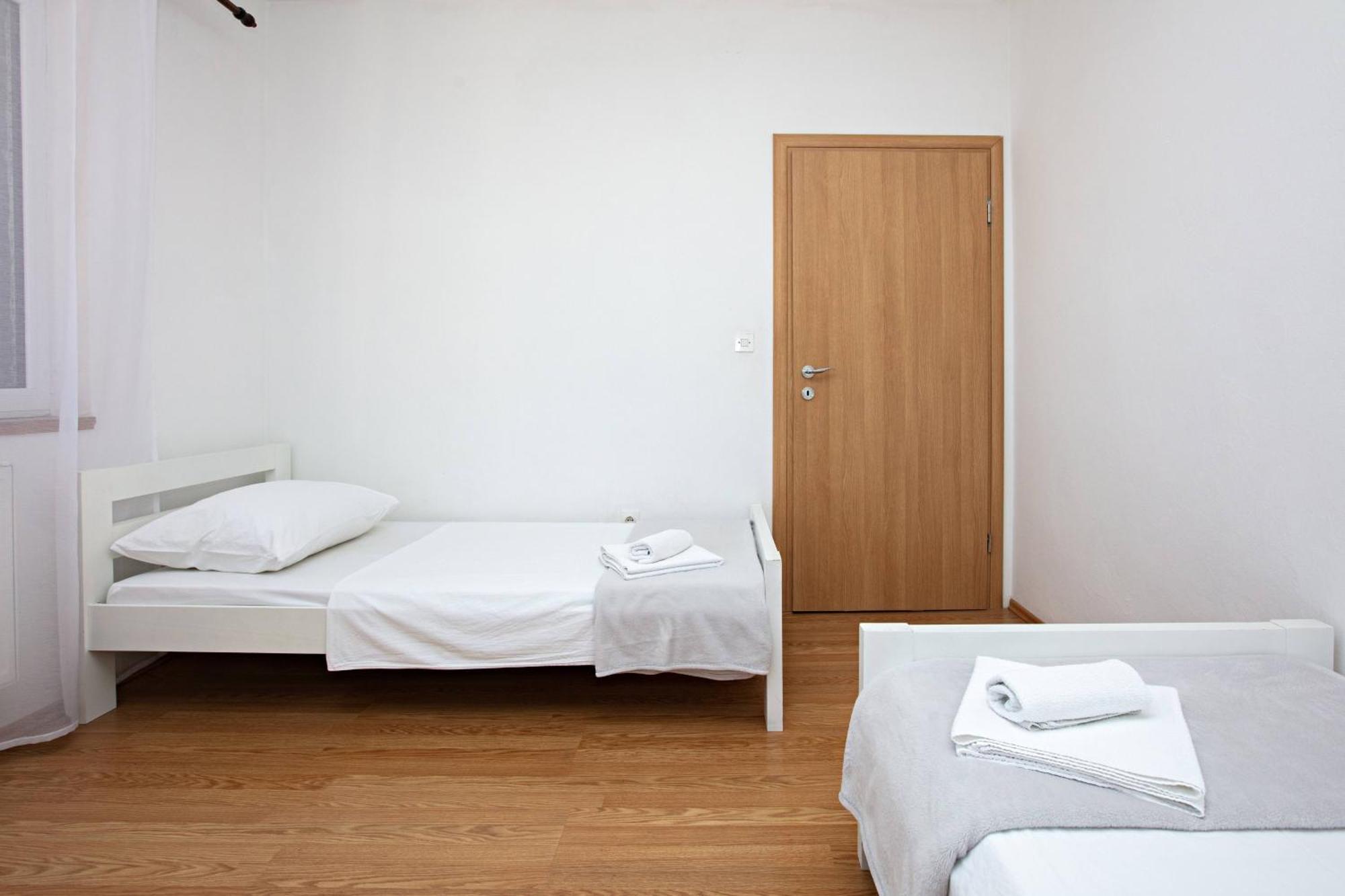 Apartments By The Sea Tisno, Murter - 812 객실 사진