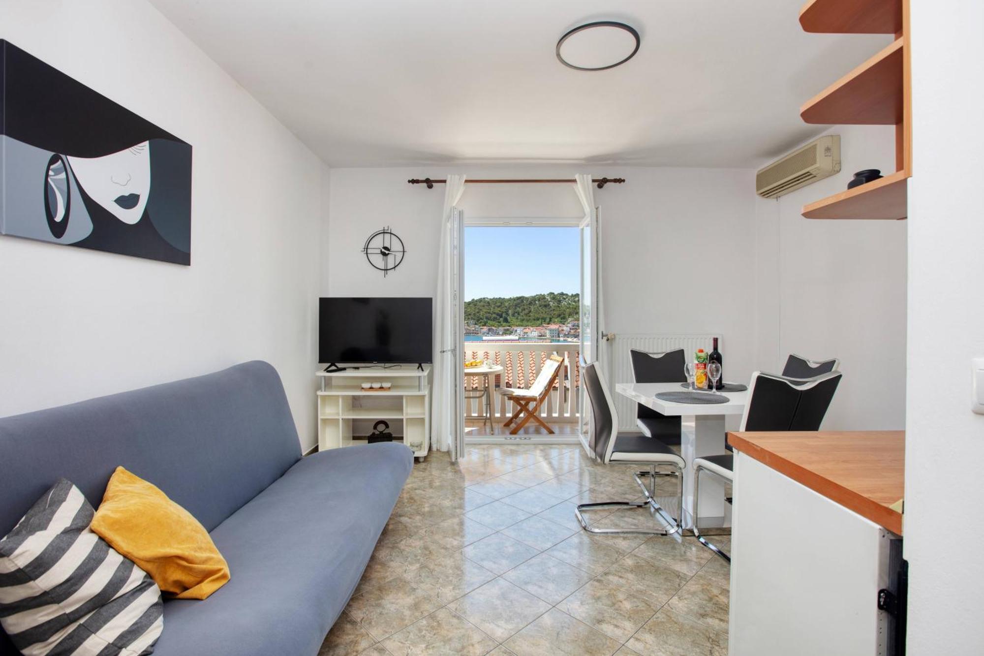 Apartments By The Sea Tisno, Murter - 812 외부 사진