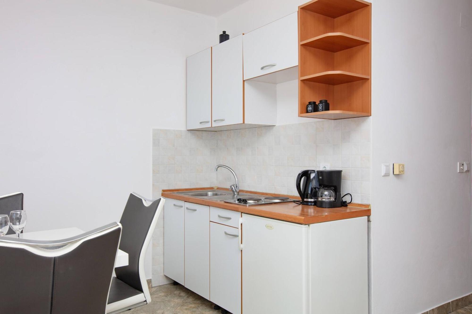 Apartments By The Sea Tisno, Murter - 812 외부 사진