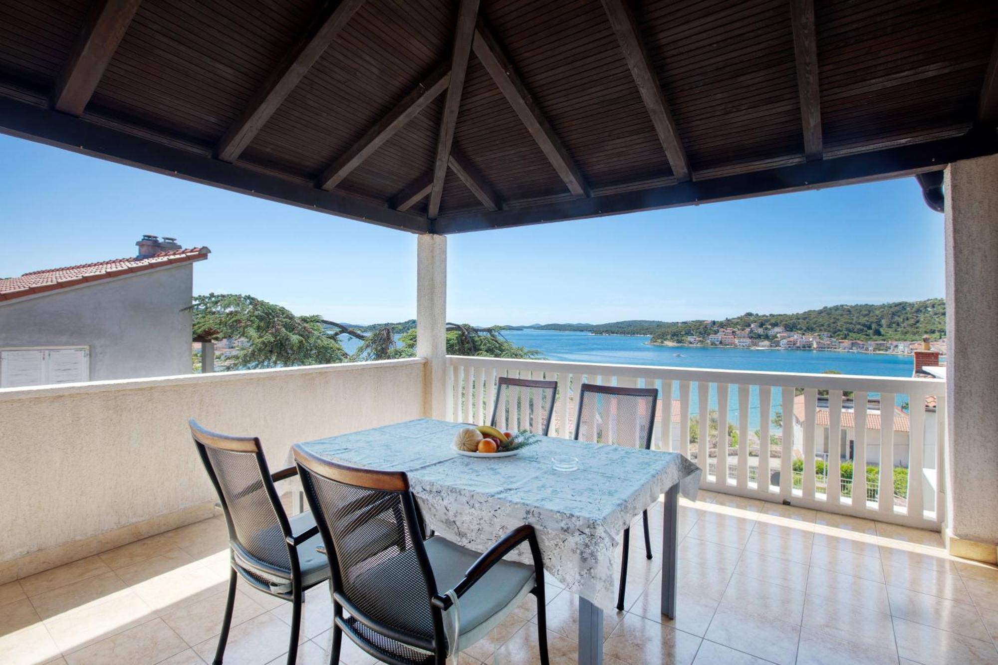 Apartments By The Sea Tisno, Murter - 812 외부 사진