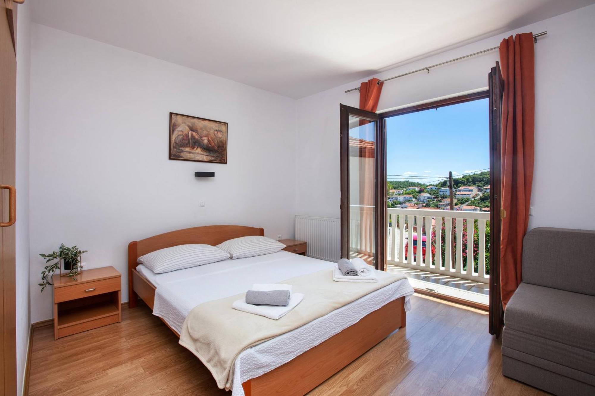 Apartments By The Sea Tisno, Murter - 812 외부 사진