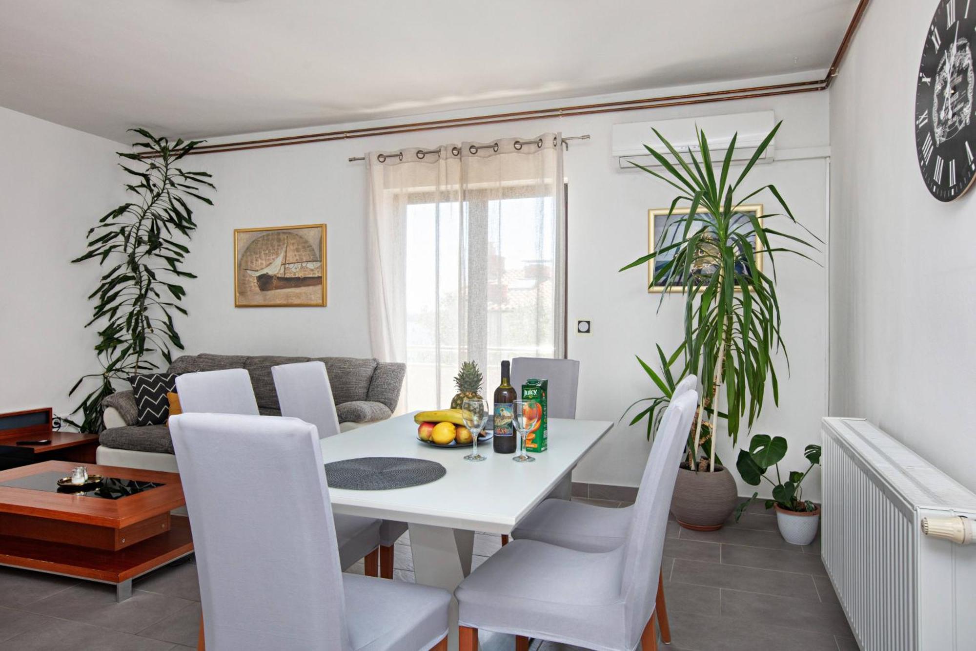 Apartments By The Sea Tisno, Murter - 812 외부 사진