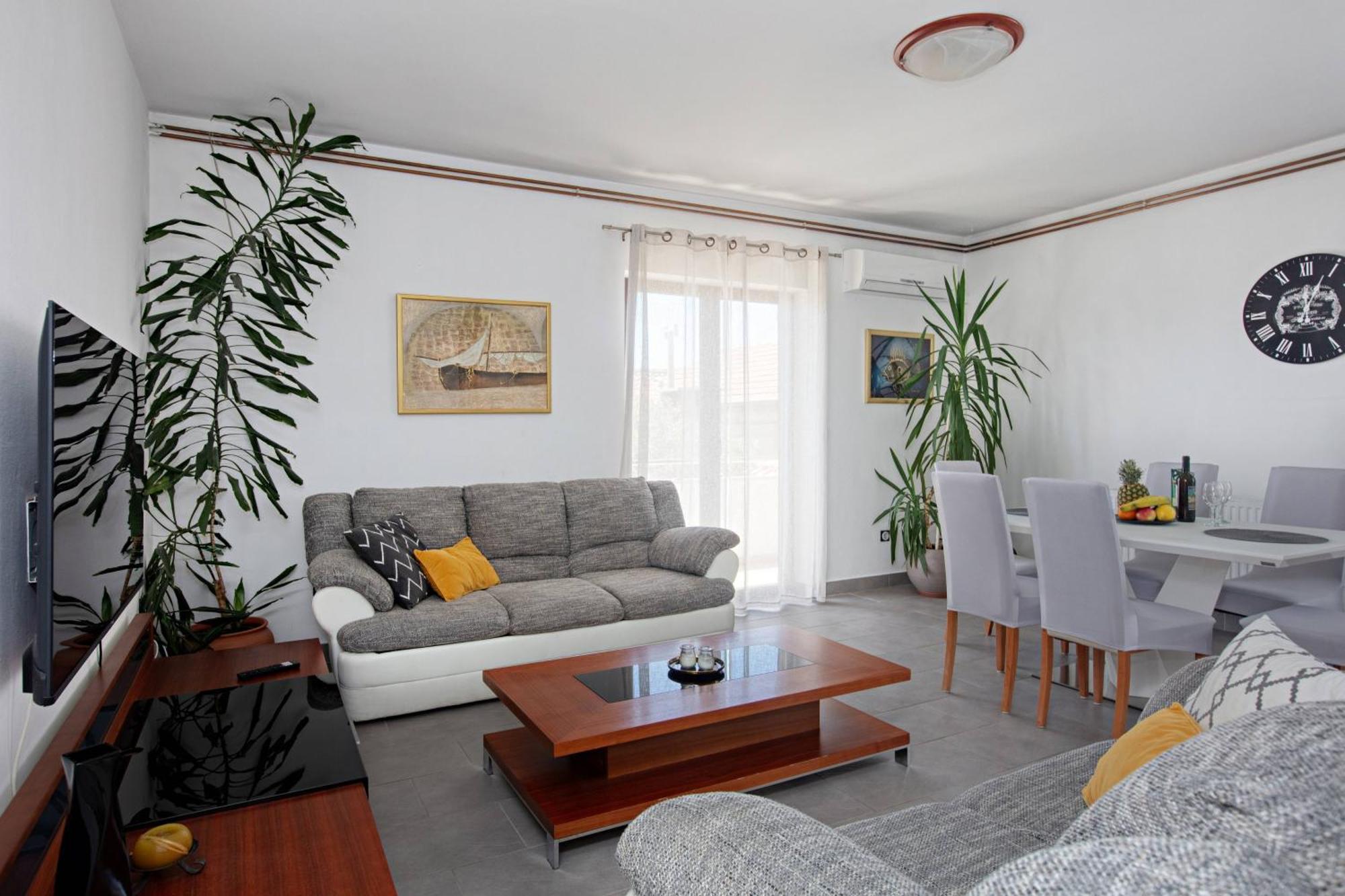 Apartments By The Sea Tisno, Murter - 812 외부 사진
